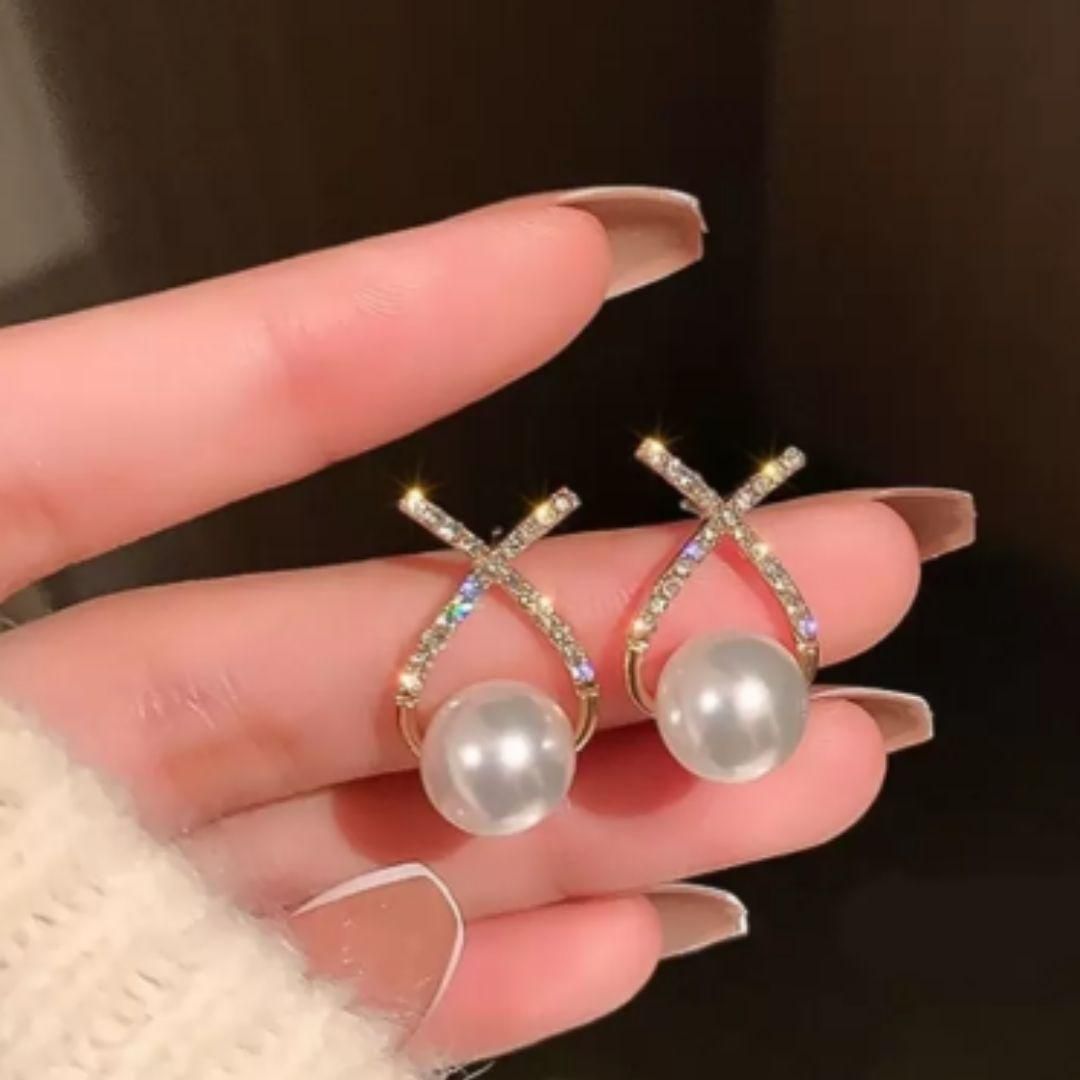 🌟✨ Korean Studded Cross Pearl Stud Earrings ✨🌟