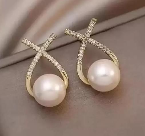 🌟✨ Korean Studded Cross Pearl Stud Earrings ✨🌟