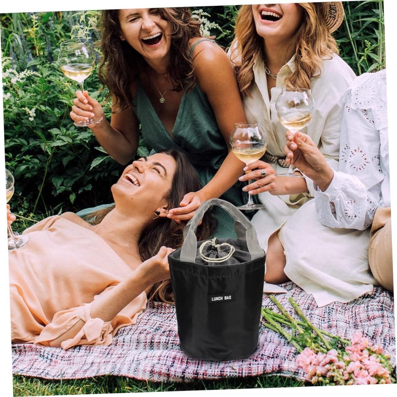 🥗 Cylindrical Insulated Lunch Bag – Keep It Fresh, Wherever You Go! 🧊