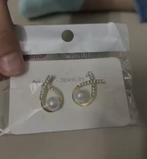 🌟✨ Korean Studded Cross Pearl Stud Earrings ✨🌟