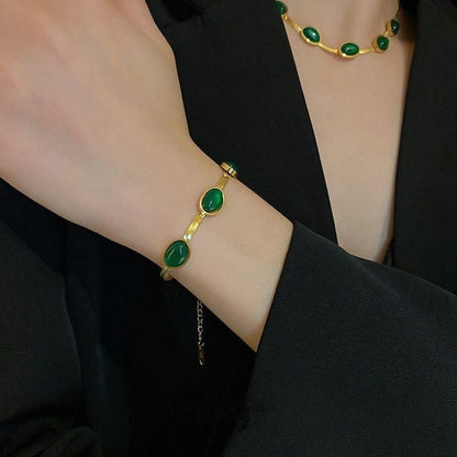 💚✨ Oval Green Crystal Pendant Necklace Set with Bracelet ✨💚