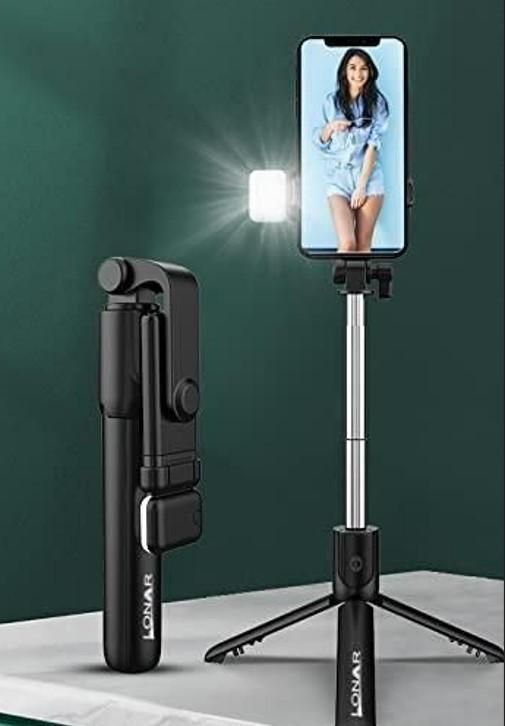 📸 Extendable Flash 3-in-1 Selfie Stick Tripod with Bluetooth Remote ✨